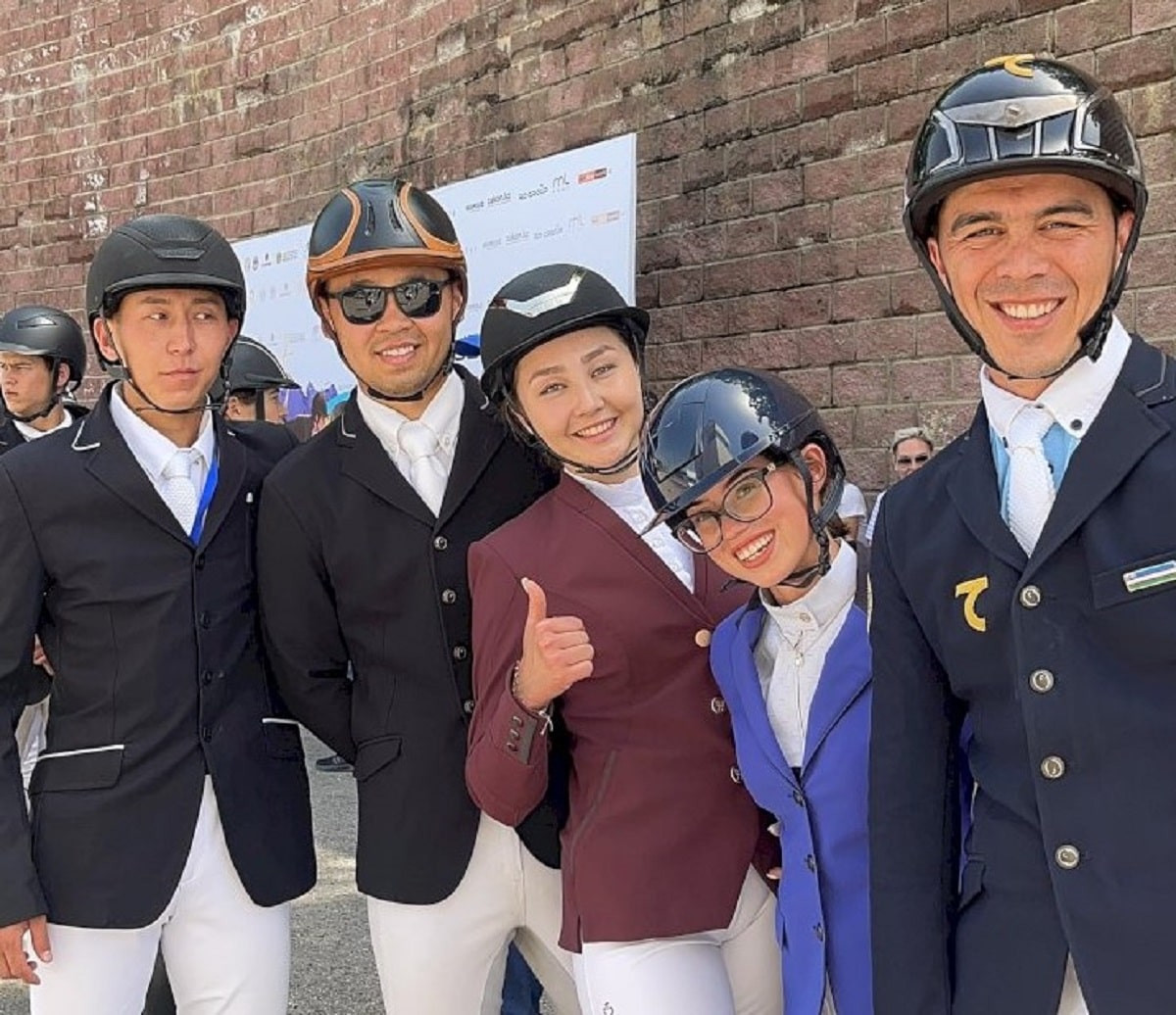 Соревнования по конному спорту проходят в Алматы