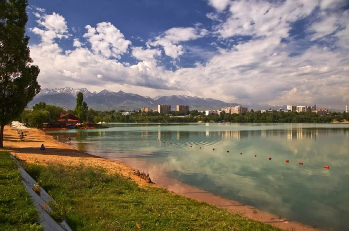 Лето в Алматы 2022: названы разрешенные для купания места 