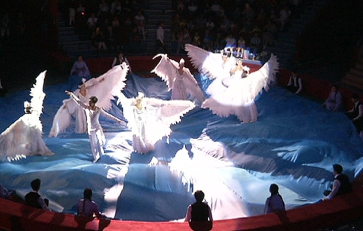 Қазақ мемлекеттік циркіне 50 жыл – Қыз Жібек қойылымы цирк сахнасында қойылды