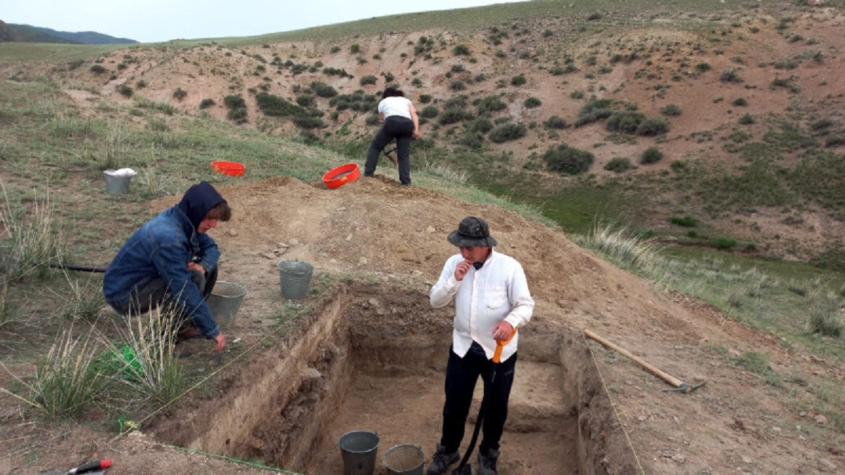 Артефакты эпохи палеолита обнаружили ученые в Алматинской области 