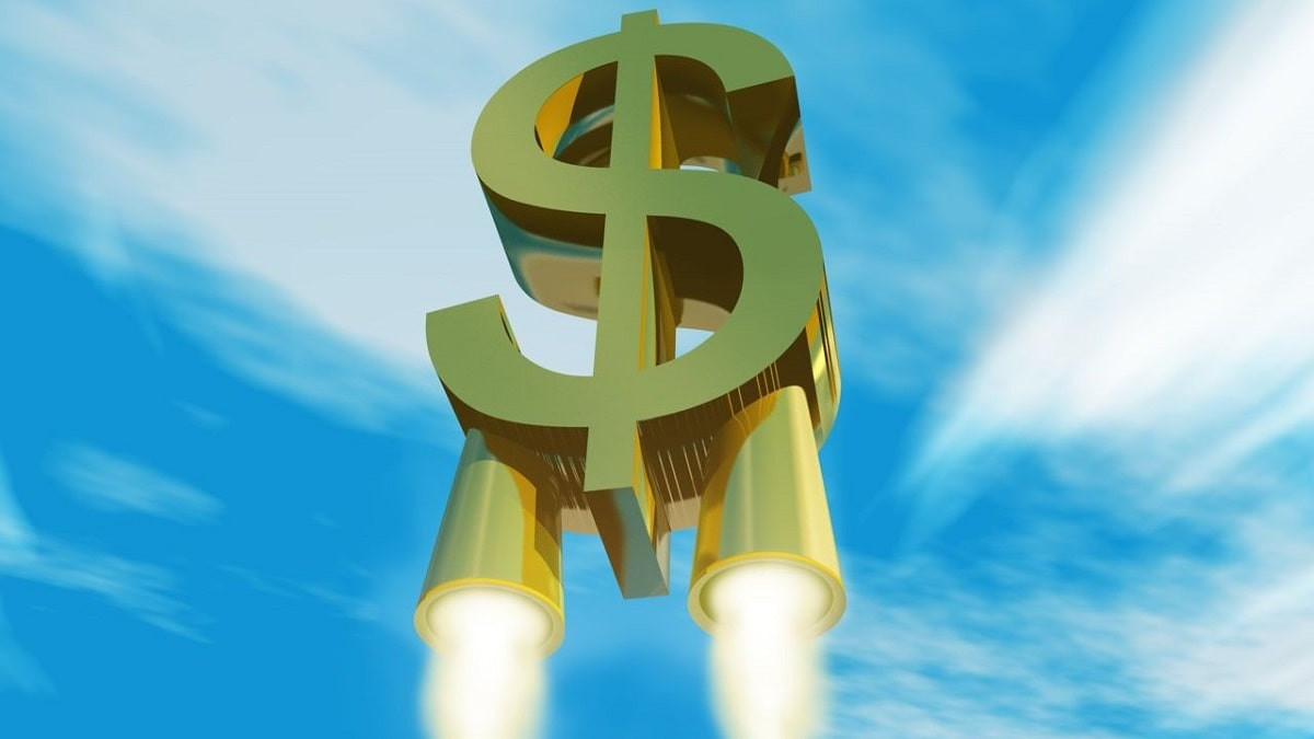 С космической скоростью: курс доллара продолжает расти в Казахстане
