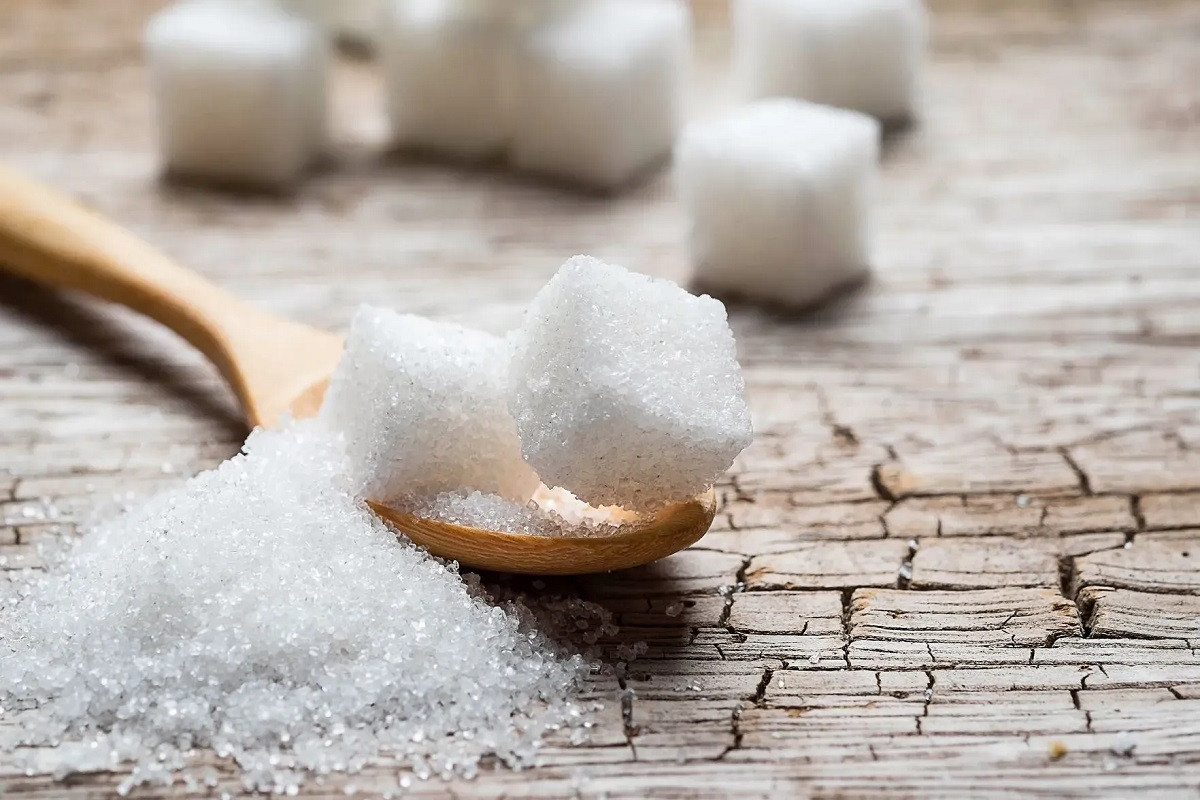 "Зарабатывают экстра-маржу" – премьер дал поручения по ценам на сахар