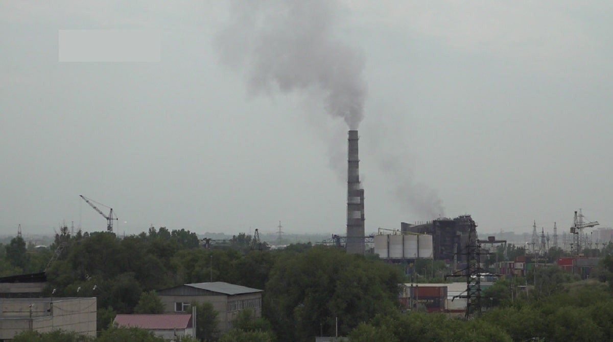 Дышим пеплом - жителей Алматинской области накрыло сажей
