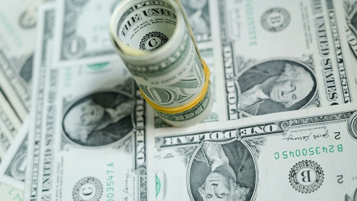 За сколько продают доллары в обменниках Алматы 11 июля 