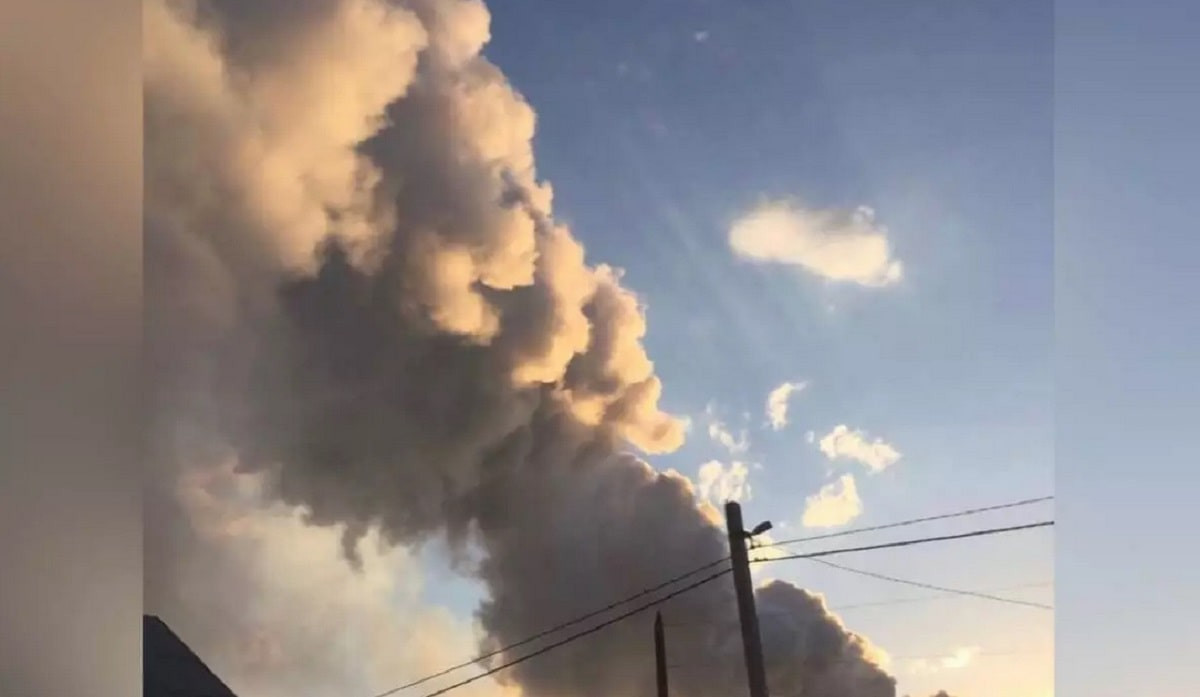 ЧП в Таразе: город накрыло едким туманом из-за выброса на заводе "Казфосфат"