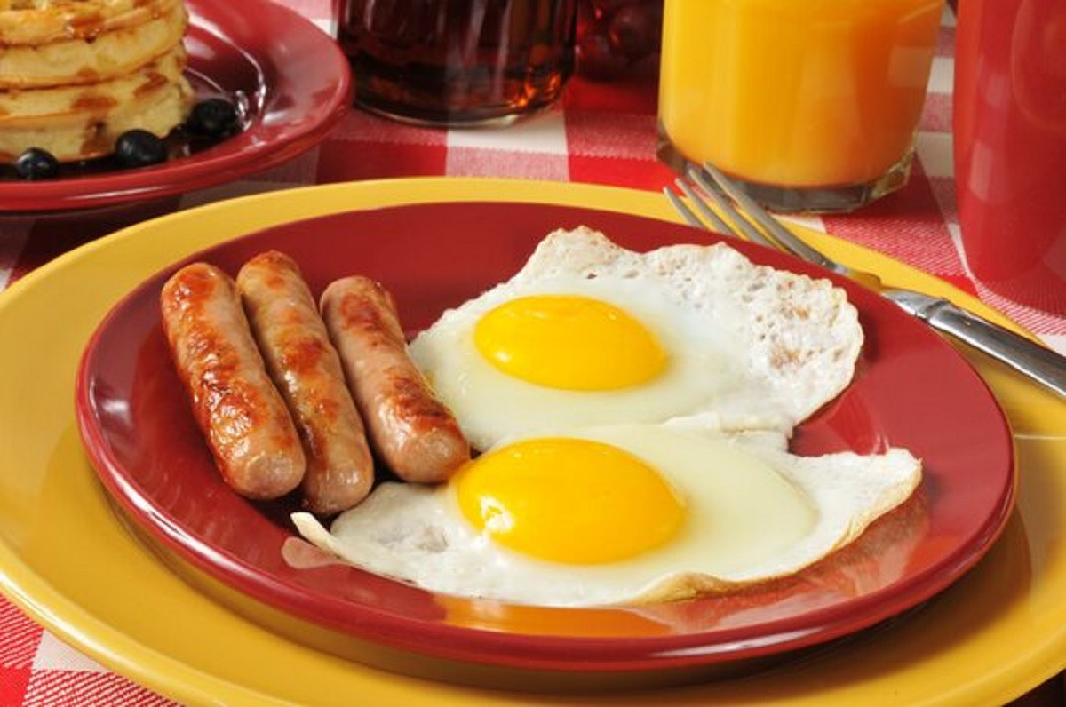 Диетолог назвал самые вредные продукты для завтрака