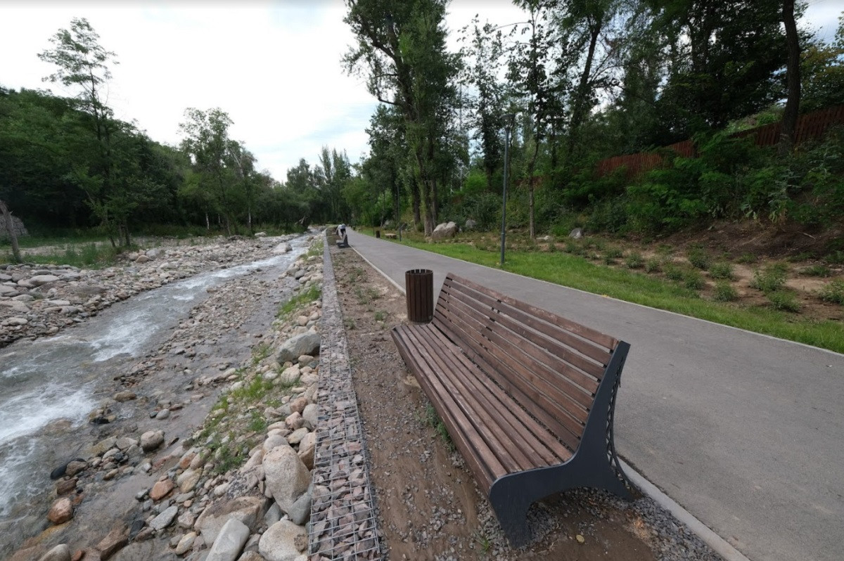 На набережной реки Есентай появилось новое общественное пространство