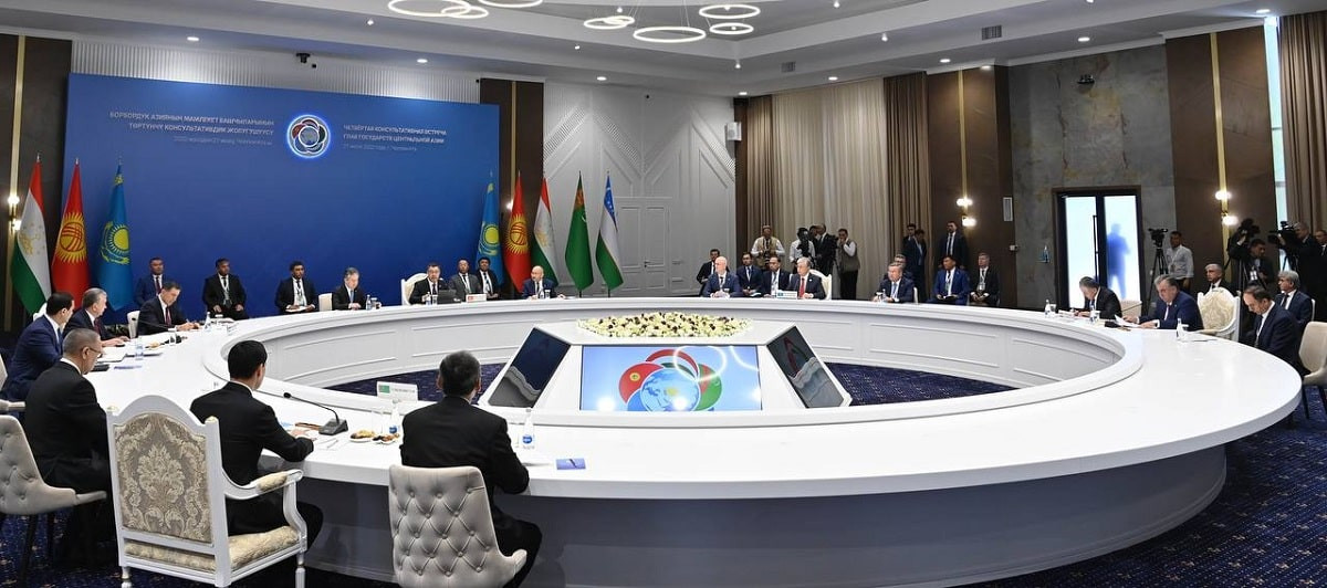 Токаев предложил запустить сеть приграничных торгово-экономических хабов в Центральной Азии