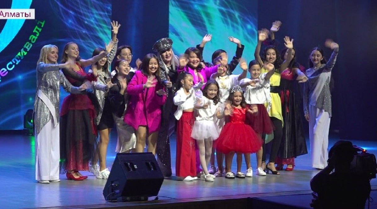 Бақыт деген - сенің бала күндерің: В Алматы завершился ежегодный детский вокальный фестиваль-конкурс