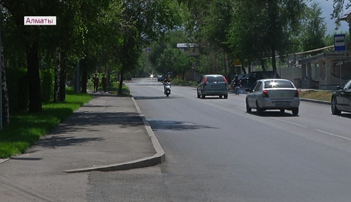 Около 15 километров дорог отремонтировано в Бостандыкском районе с начала года
