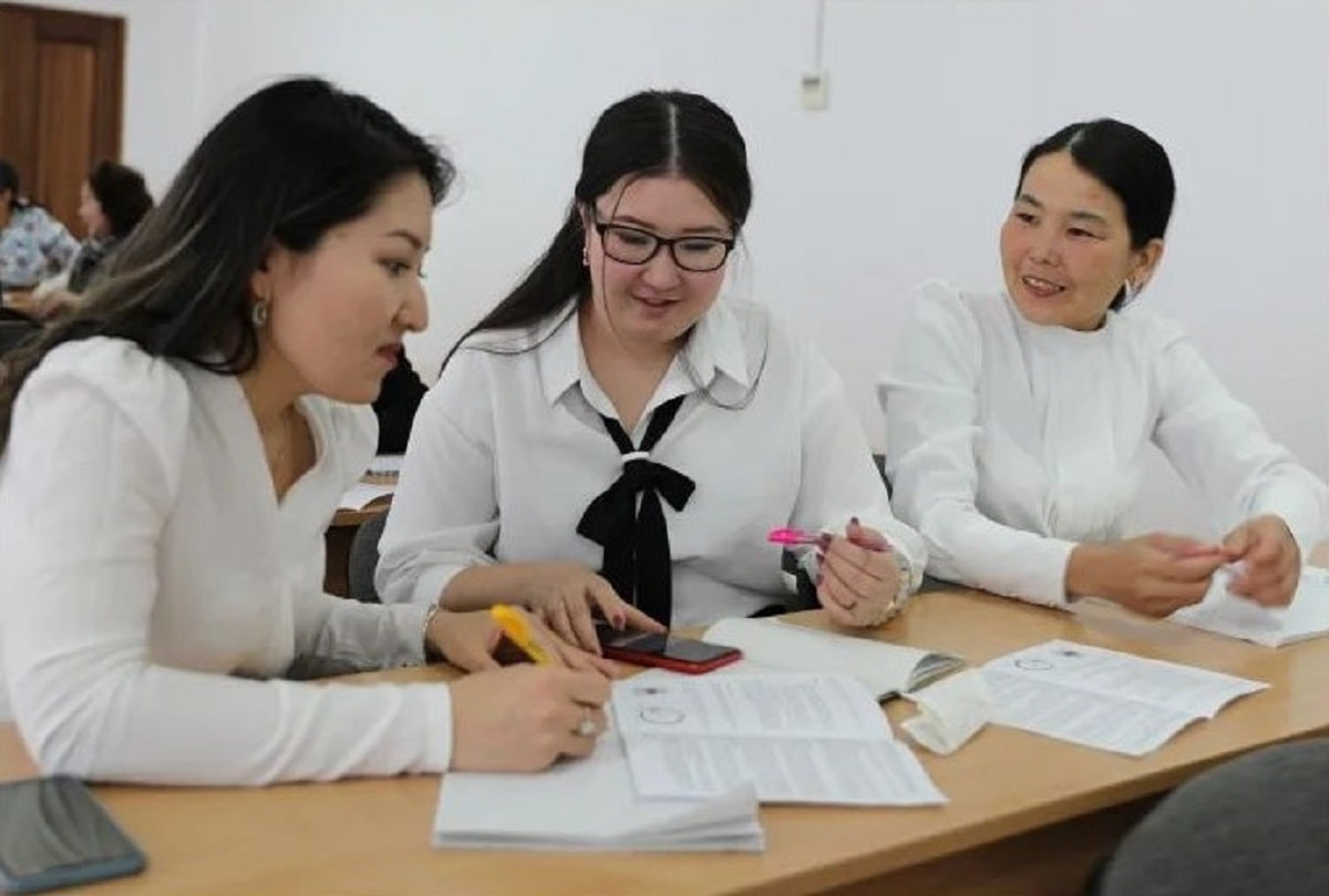 Казахстанских учителей обяжут проходить курсы повышения квалификации