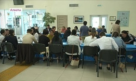 Встреча с народом: аким Наурызбайского района выслушал чаяния жителей