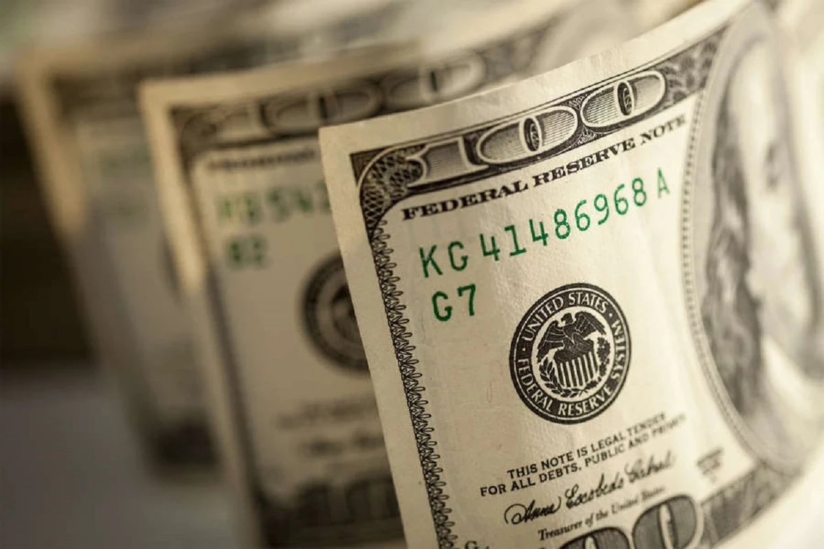 За сколько продают доллары в обменниках Алматы 13 августа 