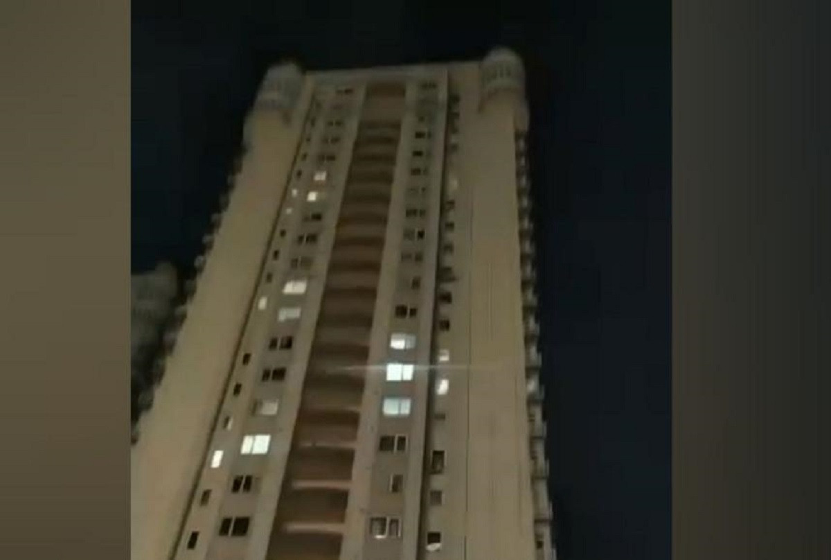 Довели до суицида: женщина выпрыгнула из окна 25 этажа