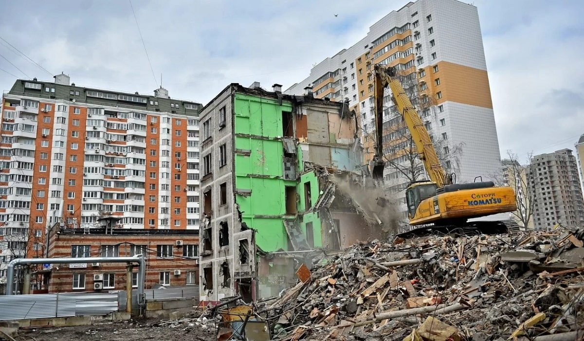 Ветхое жилье: в Турксибском районе проводят реновацию 594 домов