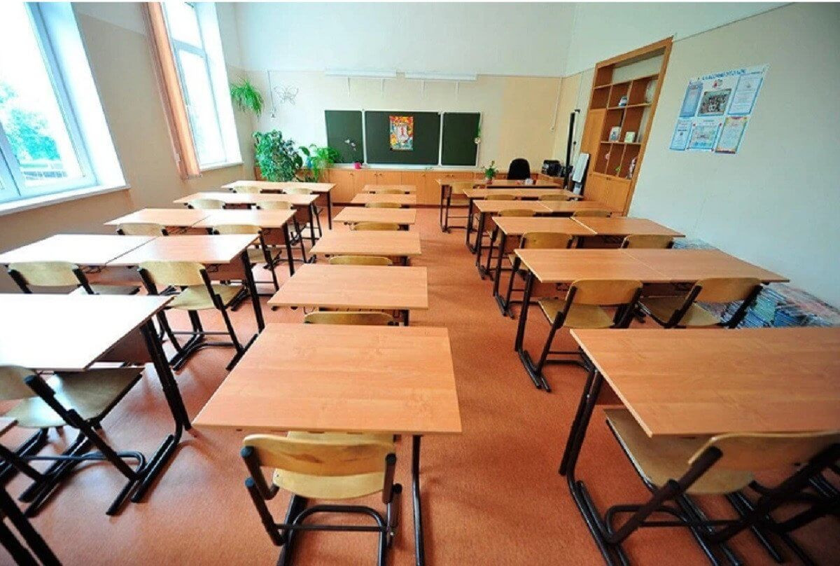 Школы в Казахстане переведут на пятидневку