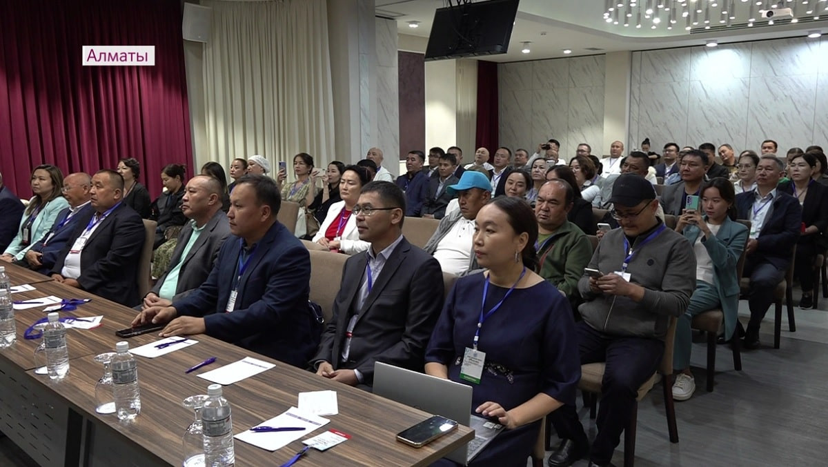Научная конференция с участием кандасов из Китая, впервые прошла в Алматы
