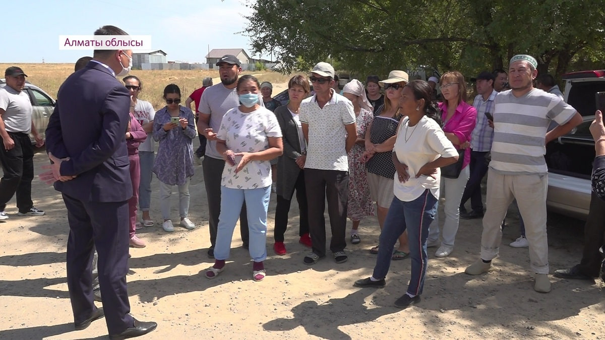 Алматы облысындағы Қараой ауылының тұрғындары үшін қалаға қатынау қиындаған