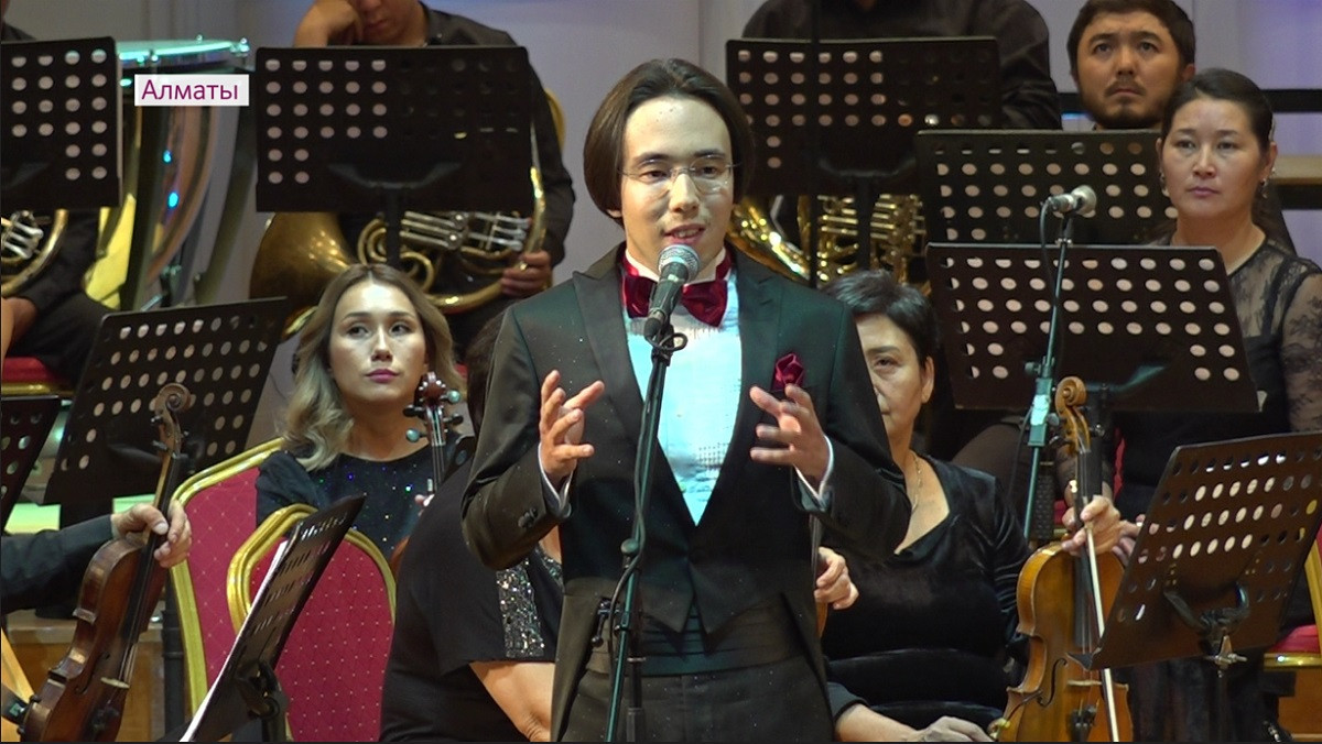 Авторский концерт уникальных симфонических полотен представил Рахат-Би Абдысагин