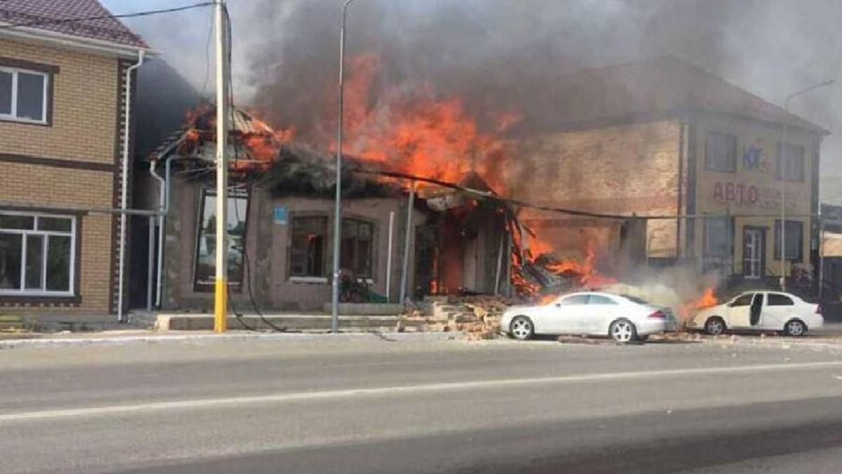 Увеличилось число погибших при пожаре в оружейном магазине в Костанае