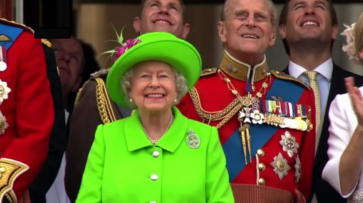 Покойся с миром королева: в Великобритании объявили национальный траур