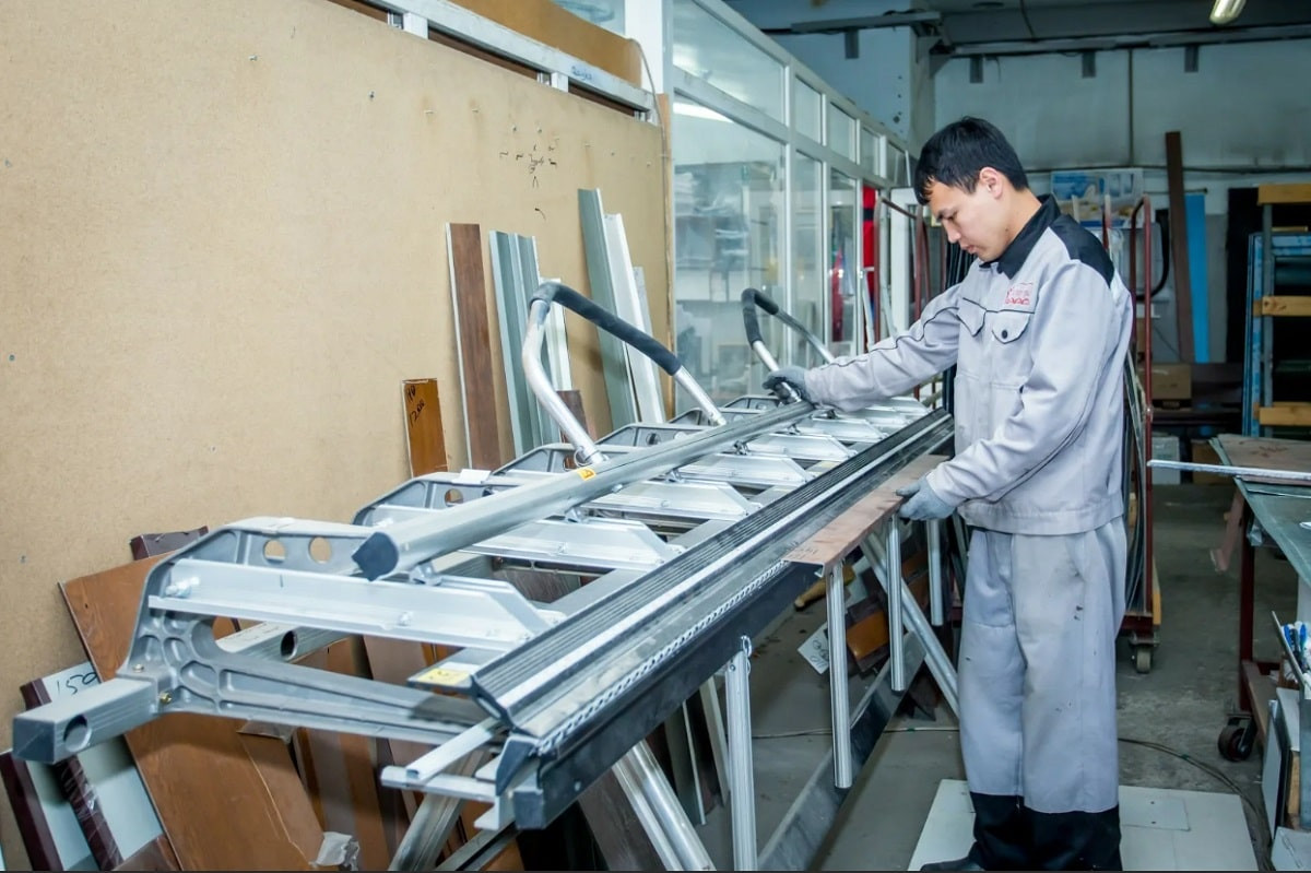 В Алматы планируют увеличить долю обрабатывающей промышленности в структуре ВРП до 9%