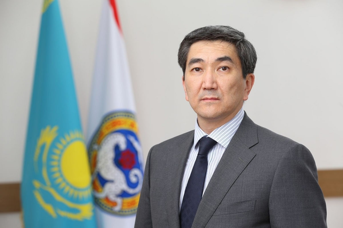 Мухит Азирбаев освобожден от должности заместителя акима Алматы