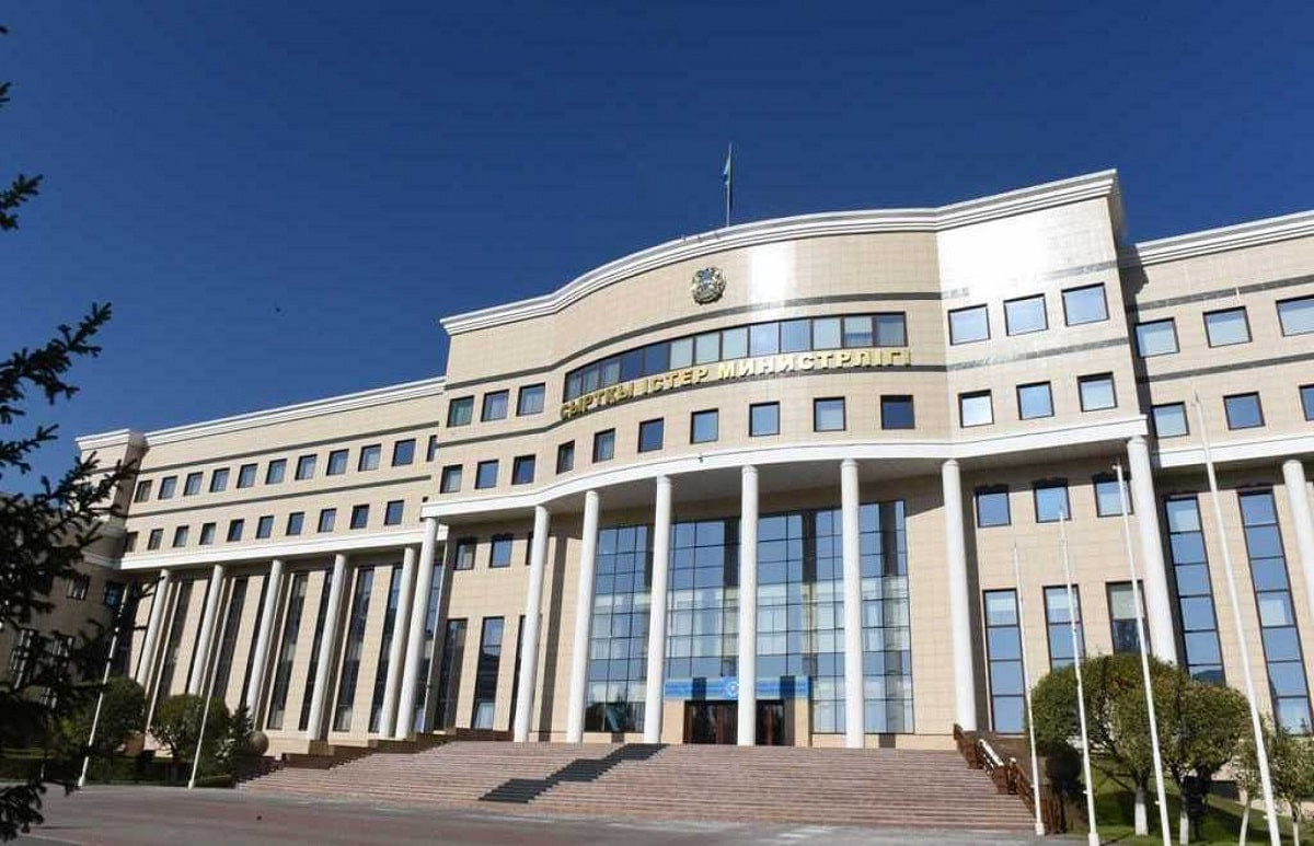 МИД прокомментировал вопрос въезда и пребывания граждан РФ в Казахстане