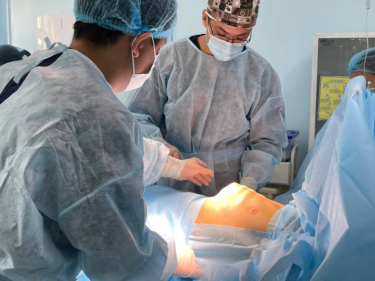 Торакальные хирурги Алматы успешно прооперировали деформацию грудной клетки в рамках ОСМС