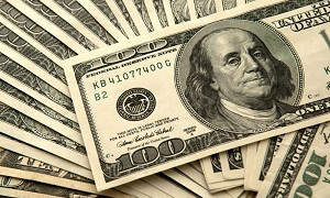 За сколько продают доллары в обменниках Алматы 30 сентября