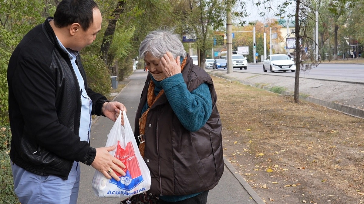 Акцию милосердия и доброты провели на телеканале «Алматы»