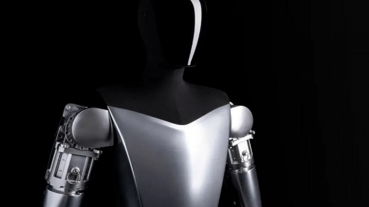 Илон Маск представил человекоподобного робота Optimus
