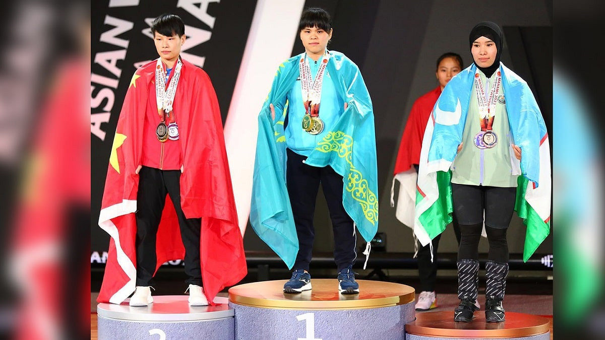 Блестящая победа: казахстанская тяжелоатлетка стала чемпионкой Азии