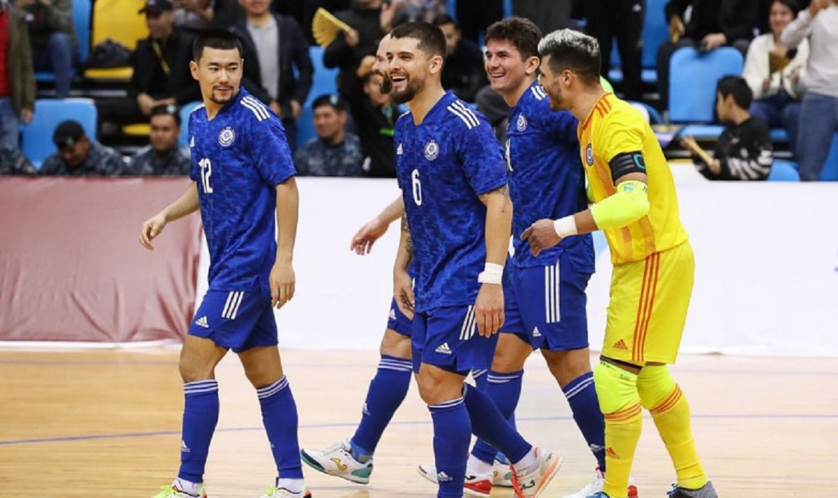 С разгромным счетом: казахстанские футболисты обыграли сборную Черногории