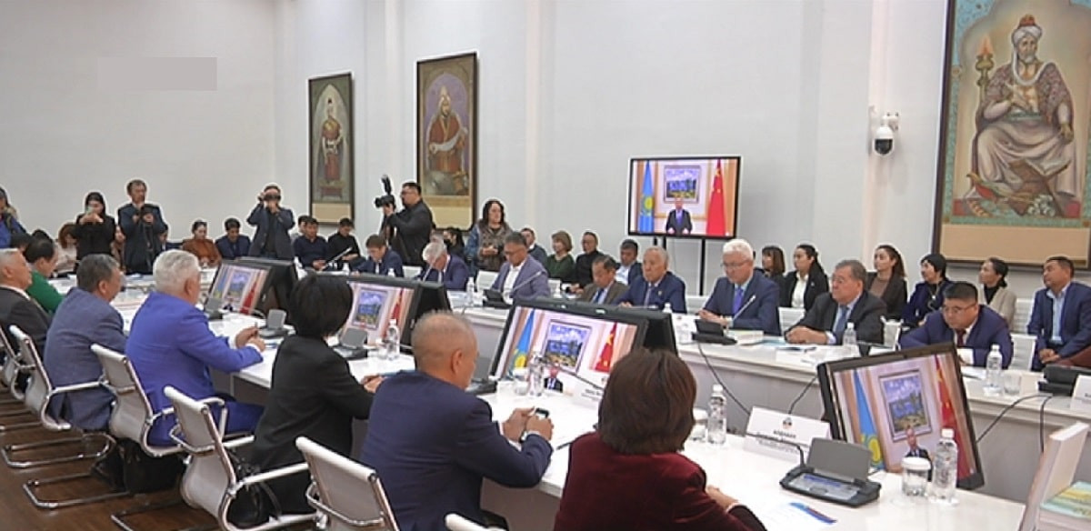 Юбилейную книгу двусторонних отношений Казахстана и Китая презентовали в Алматы