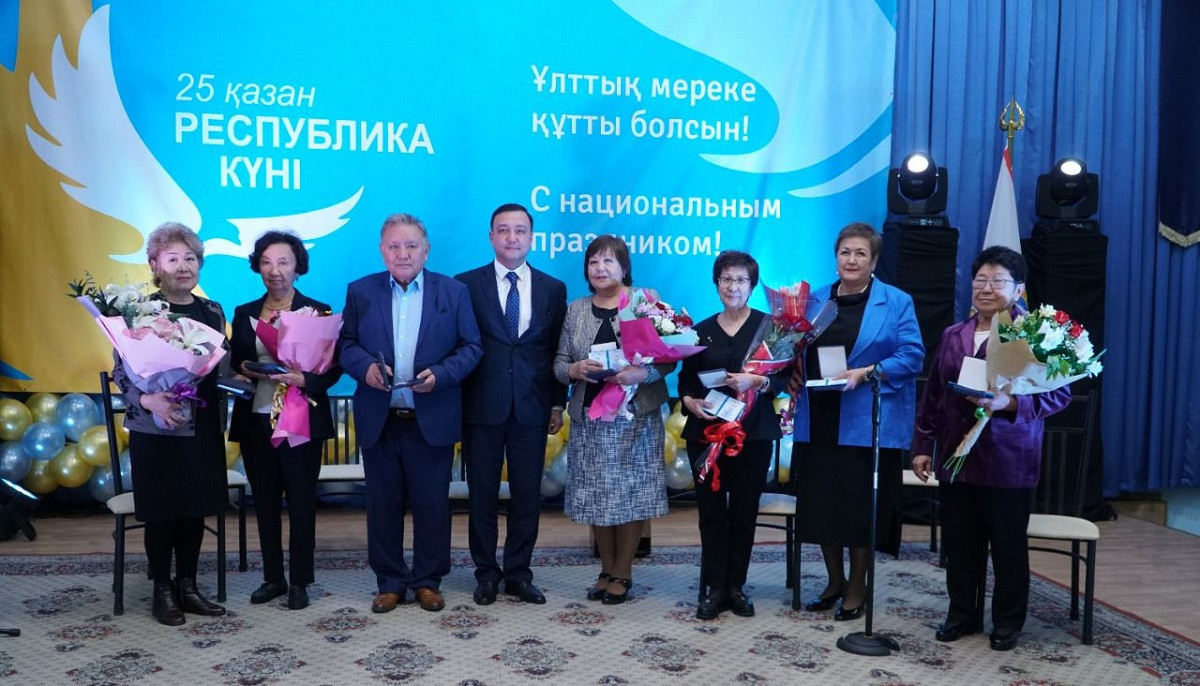 Медицинские работники Алматы отметили День Республики