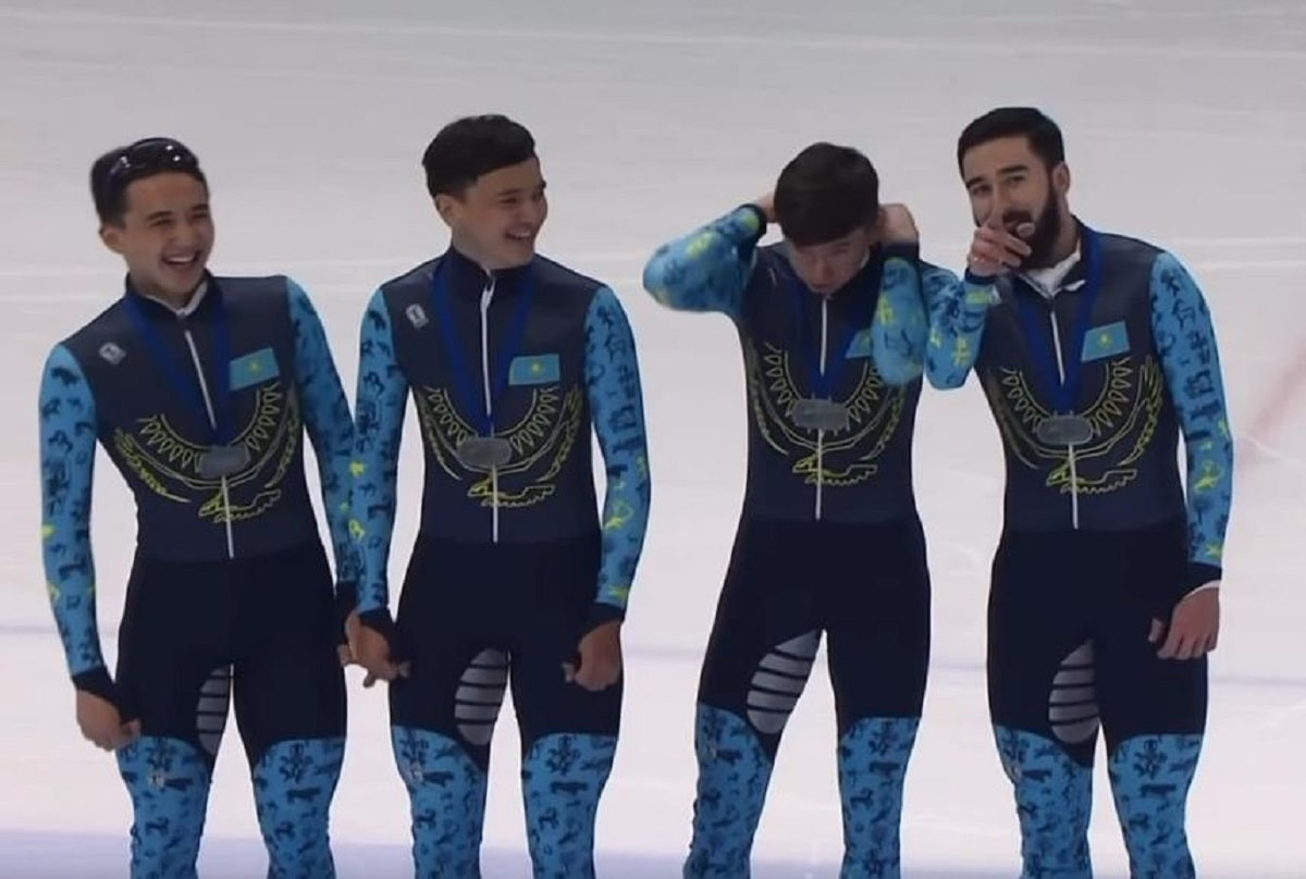 Казахстанская команда по шорт-треку стала призером этапа Кубка мира