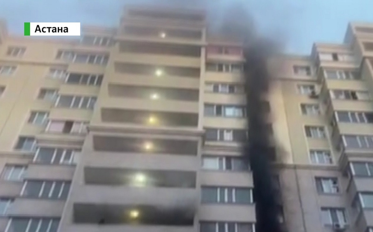 Огненная стихия: 9 детей спасли из горящей многоэтажки