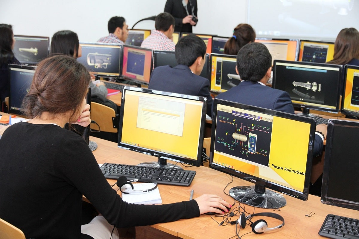 Лицензии по многим специальностям аннулированы у десятков казахстанских колледжей