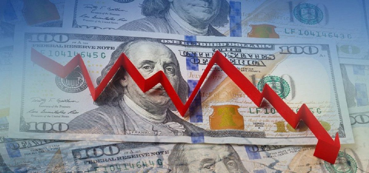 На перепутье: что происходит с курсом доллара в Казахстане