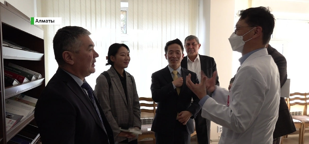 В Алматы открыли научно-исследовательский образовательный центр в области реабилитации