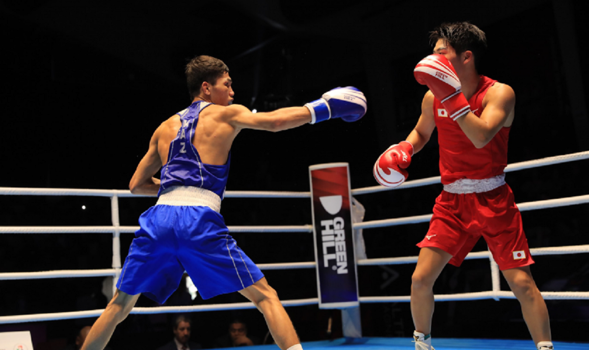 Казахстан разнес соперников по количеству медалей ЧА-2022 по боксу 