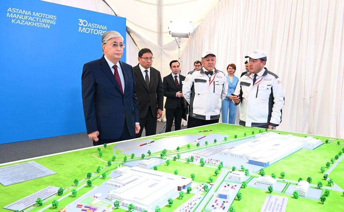 Токаев запустил строительство мультибрендового автомобильного завода в Алматы
