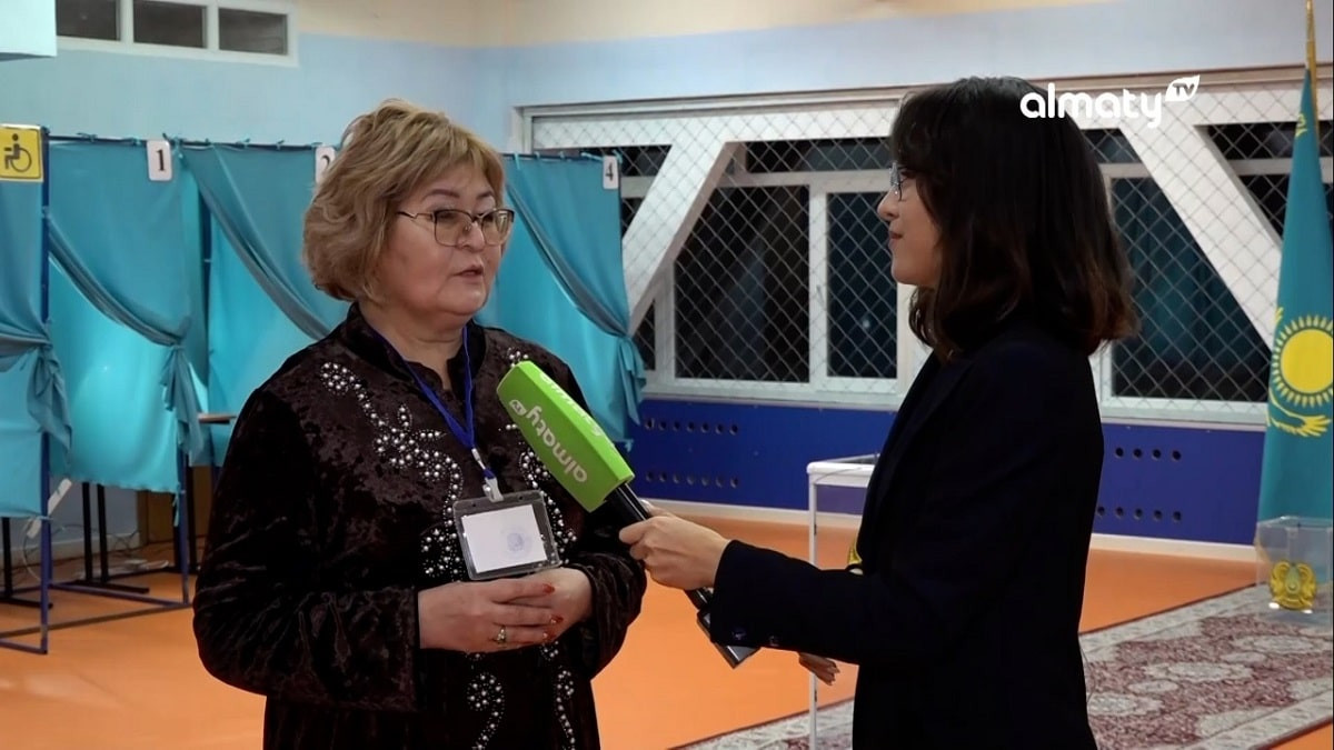 Как  проходит голосование на участке №237 в Алматы