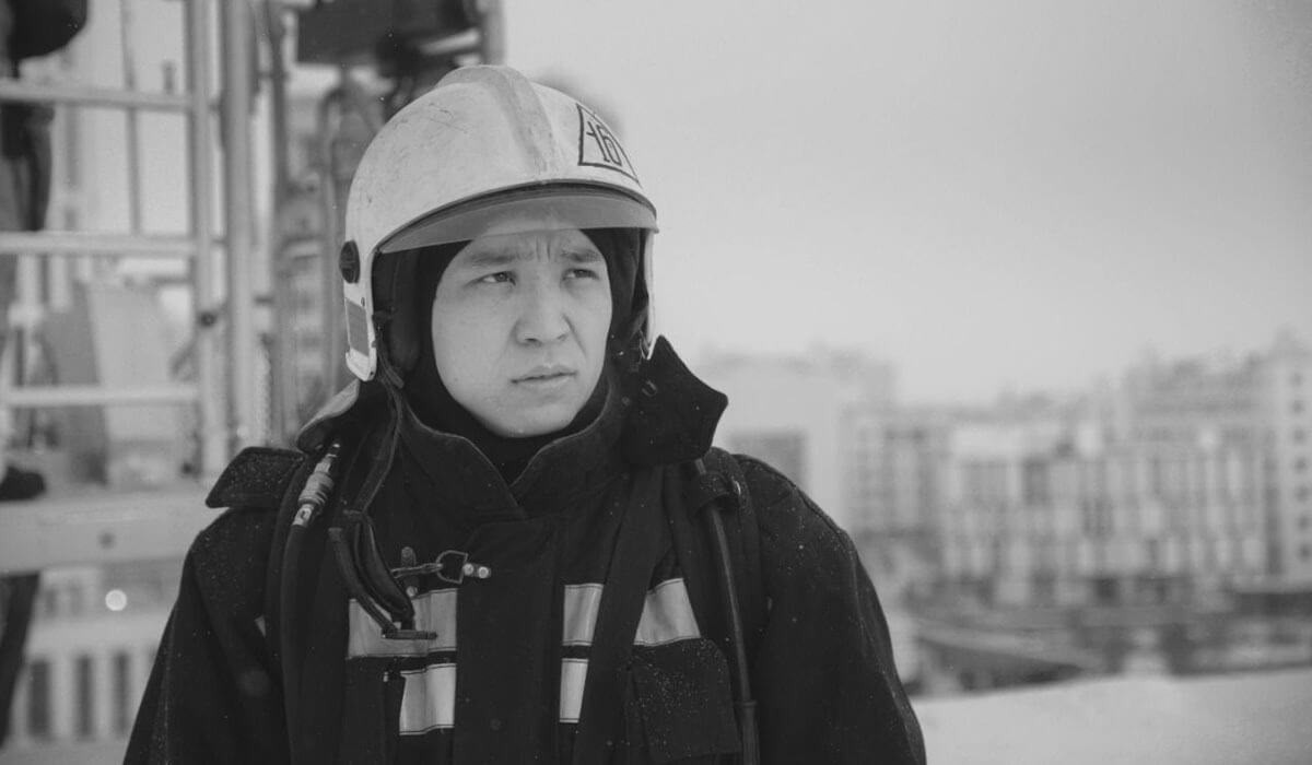 Астанада ауыр халде жатқан өрт сөндіруші Асқар Забикулин қайтыс болды