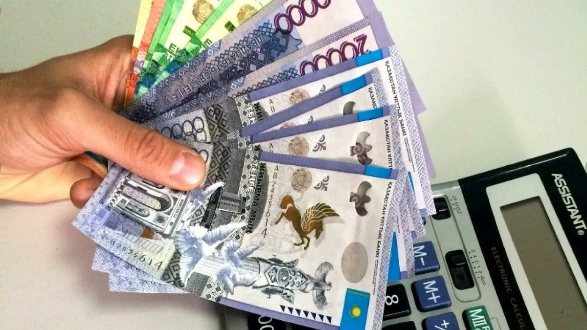Казахстанцы задолжали по кредитам 1,5 миллиарда тенге