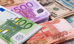 За сколько продают доллары в обменниках Алматы 7 декабря