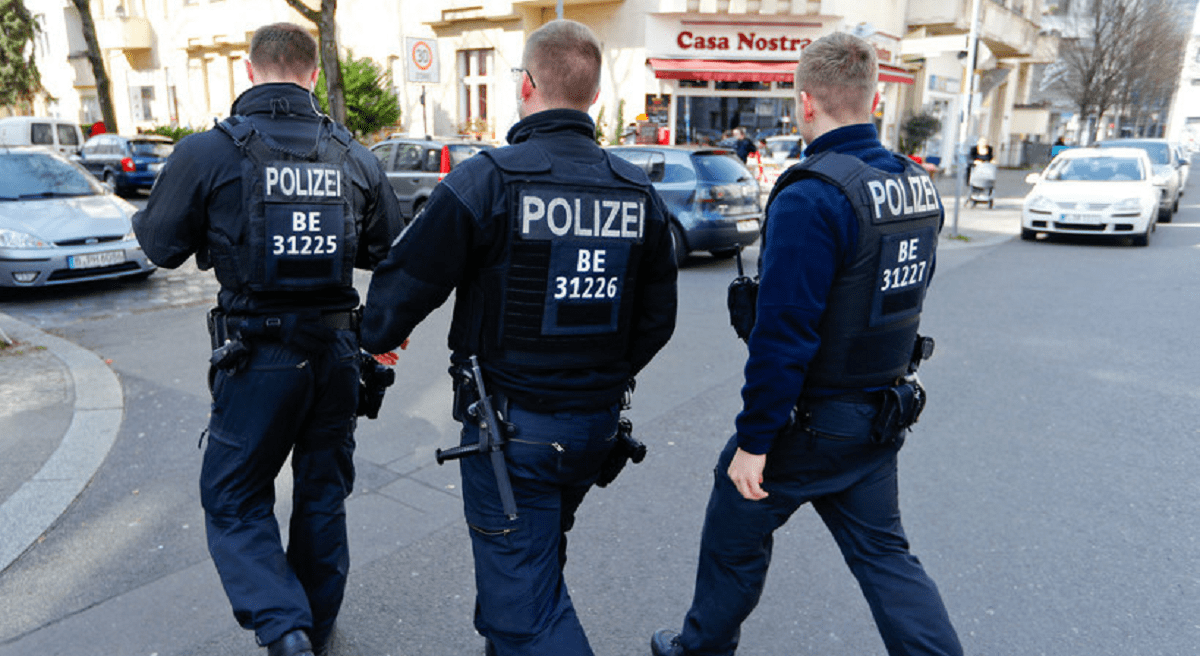 Попытка госпереворота в Германии: полиция арестовала 25 подозреваемых