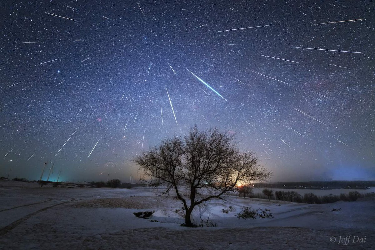 Самый яркий звездопад увидят казахстанцы 14 декабря 2022