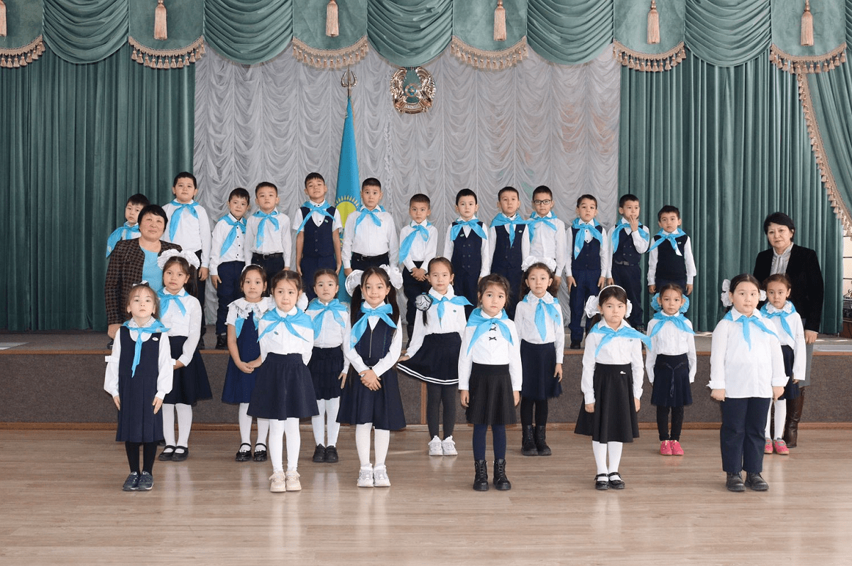 Алматинские школьники вступили в ряды «Жас Ұлан» и «Жас Қыран»
